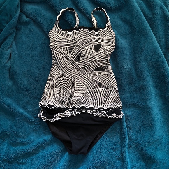 Profile bikini bottoms, black & white, Sz 10 - Picture 7 of 7